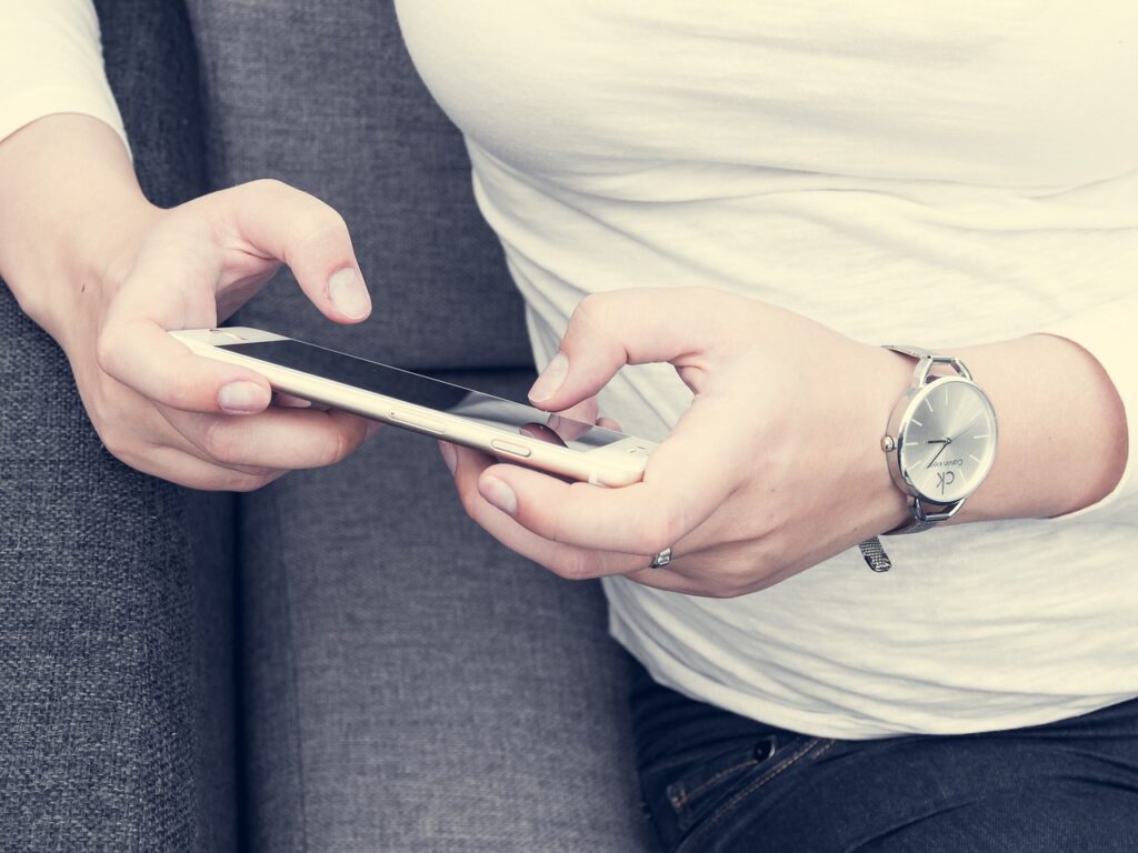 婚活アプリで使えるメッセージの例文は？